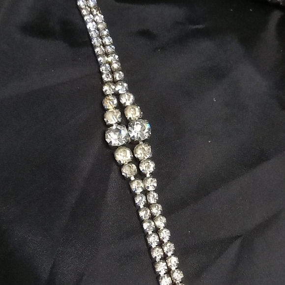 Vintage Bundle of Beautiful bracelets - Picture 3 of 7